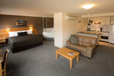 The Old Woolstore Apartment Hotel - Australian Destinations 7