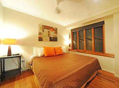 Airlie Waterfront Bed And Breakfast - Australian Destinations 3