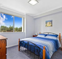 Lakeside Waterfront Apartment 18 - Australian Destinations