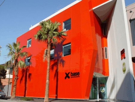 Base St Kilda - Australian Destinations