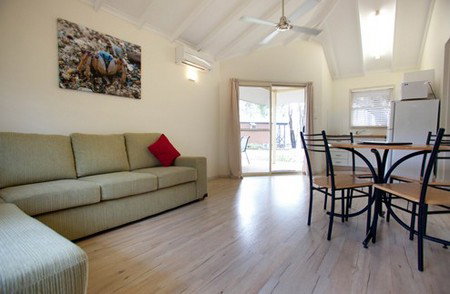 Bonny Hills Caravan Park - Australian Destinations 3