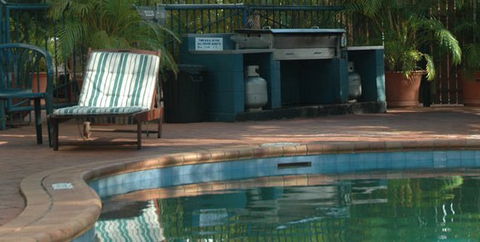 Coconut Grove Holiday Apartments - Australian Destinations 1