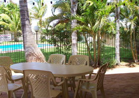 Carnarvon Gateway Motel - Australian Destinations 0