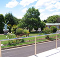 Golden Chain Beachway Motel and Restaurant - Australian Destinations