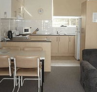 Glenelg Holiday Apartments-Corfu - Australian Destinations