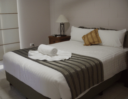 Apartments @ Toolooa Gardens Motel - Australian Destinations 1