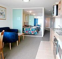 The Entrance Waldorf Apartments - Australian Destinations