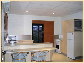 Apollo Jewel Beachfront Apartments - Australian Destinations 5