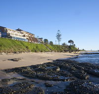 Oceanfront Motel - Australian Destinations