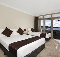 Waters Edge Country Comfort - Australian Destinations
