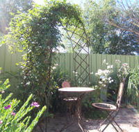 Robyn's Nest Country Cottages - Australian Destinations