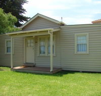 George Cottage - Australian Destinations