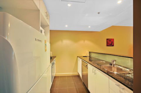 Astra Apartments - St Leonards - Australian Destinations 2