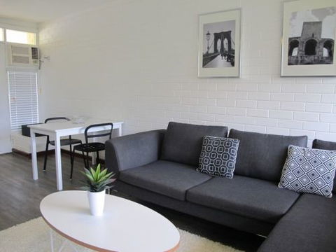 Staywest Apartments - Australian Destinations 5
