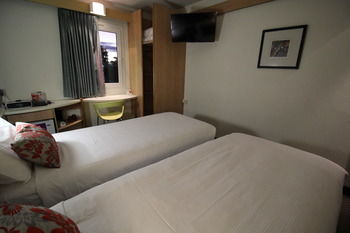 Ibis Newcastle - Australian Destinations 15