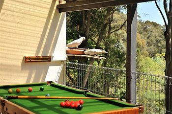 Holly Lodge - Australian Destinations 18