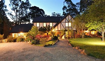Holly Lodge - Australian Destinations 26