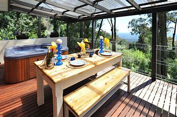 Holly Lodge - Australian Destinations 29