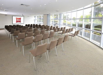 Ibis Melbourne Glen Waverley - Australian Destinations 13
