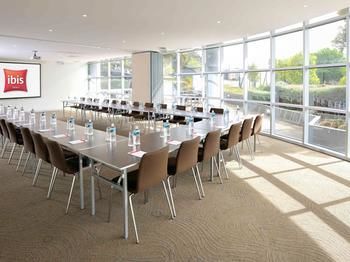 Ibis Melbourne Glen Waverley - Australian Destinations 16