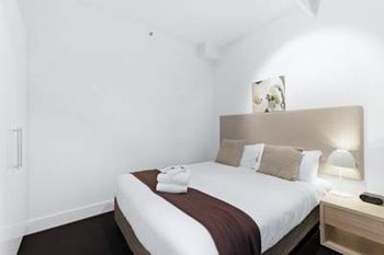 Docklands Private Collection Of Apartments - Digital Harbour - Australian Destinations 6