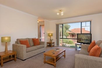 Apartments @ Mt Waverley - Australian Destinations 2
