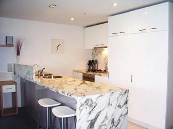 Docklands Executive Apartments - Australian Destinations 13