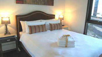 Docklands Executive Apartments - Australian Destinations 16
