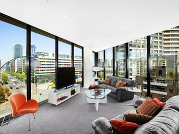 Docklands Executive Apartments - Australian Destinations 18