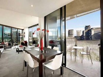 Docklands Executive Apartments - Australian Destinations 19