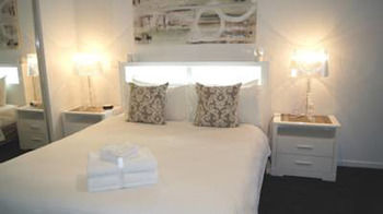 Docklands Executive Apartments - Australian Destinations 21