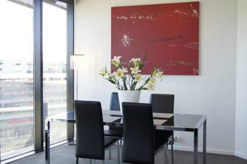 Docklands Executive Apartments - Australian Destinations 23