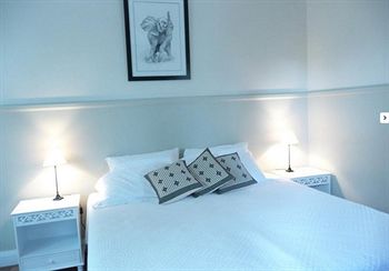 A Room With A View Bed & Breakfast - Australian Destinations 0
