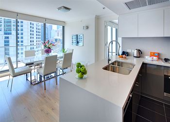 Zara Tower - Luxury Suites And Apartments - Australian Destinations 22