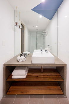 Zara Tower - Luxury Suites And Apartments - Australian Destinations 50