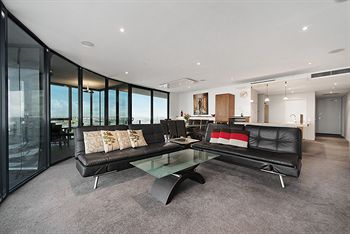 Docklands Private Collection Of Apartments - NewQuay - Australian Destinations 4