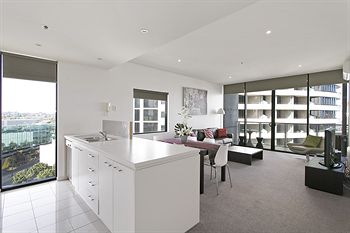 Docklands Private Collection Of Apartments - NewQuay - Australian Destinations 5