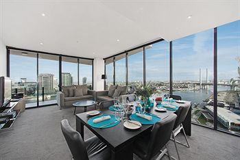 Docklands Private Collection Of Apartments - NewQuay - Australian Destinations 7