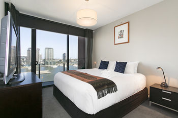 Docklands Private Collection Of Apartments - NewQuay - Australian Destinations 17