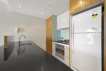 Docklands Private Collection Of Apartments - NewQuay - Australian Destinations 30
