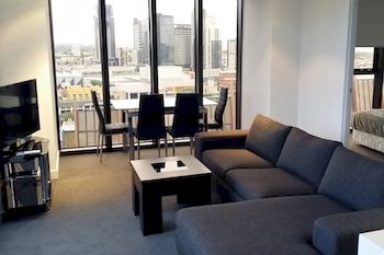 Aura On Flinders Serviced Apartments - Australian Destinations 24