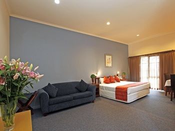 Comfort Inn Greensborough - Australian Destinations 10