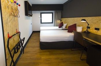 Ibis Budget Sydney East - Australian Destinations 2