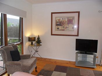 Australian Home Away @ Wonga Park Brushy Creek - Australian Destinations 17