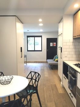 Aberlour Court - Australian Destinations 17
