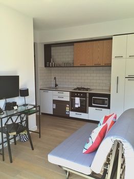 Aberlour Court - Australian Destinations 19