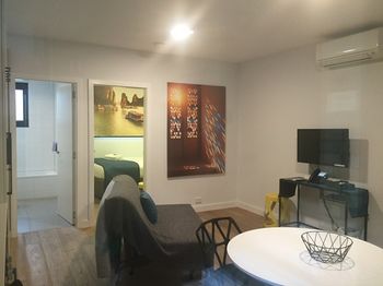 Aberlour Court - Australian Destinations 40