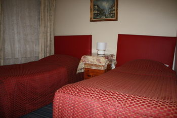 Carnegie Motor Inn - Australian Destinations 24