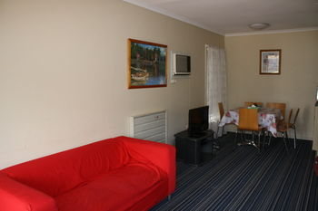 Carnegie Motor Inn - Australian Destinations 35