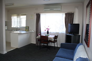 Carnegie Motor Inn - Australian Destinations 36